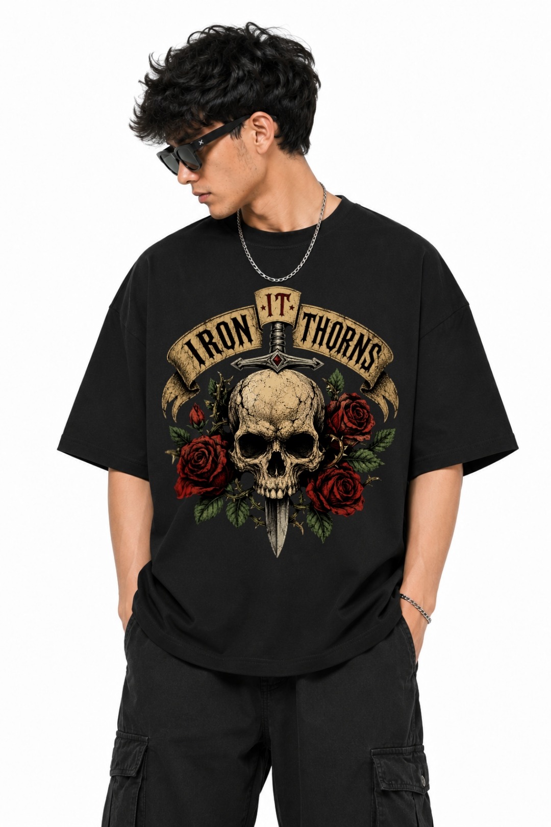 Front View Oversized Graphic T-Shirt Men Oversized Graphic T-Shirt Men front graphic print black streetwear tee